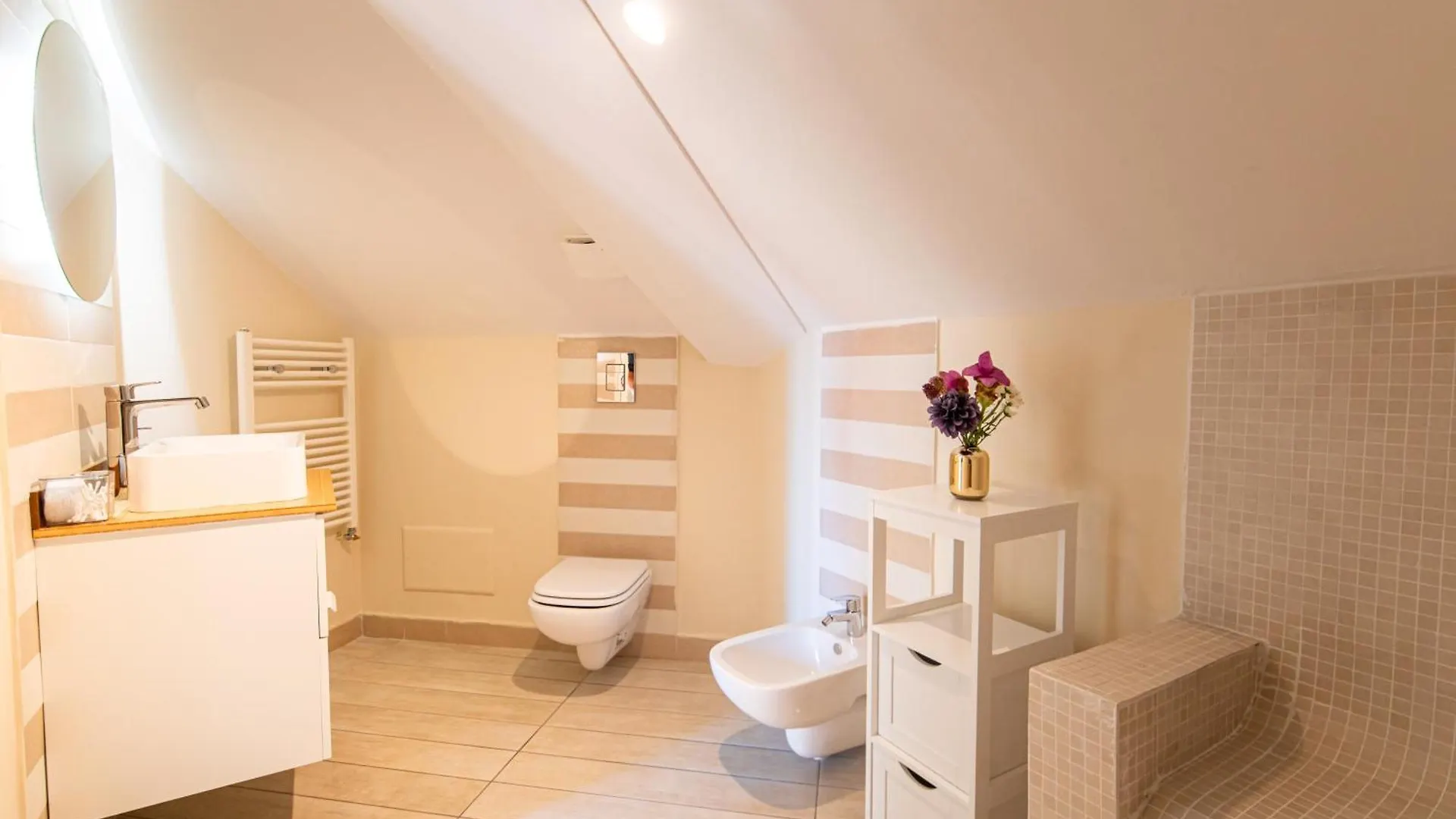 Apartment Les Maisons Napoli Italy